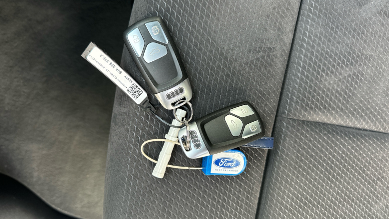 Audi Q5 40 TDI Quattro S Line 5dr S Tronic Diesel Estate